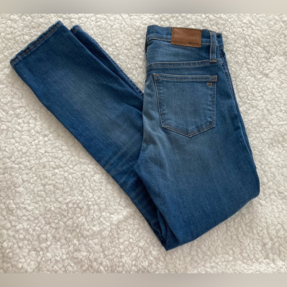 Madewell women’s slim straight denim jeans, size 26